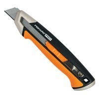 Фото Нож с выдвижным лезвием Fiskars Pro CarbonMax 18 мм 1027227