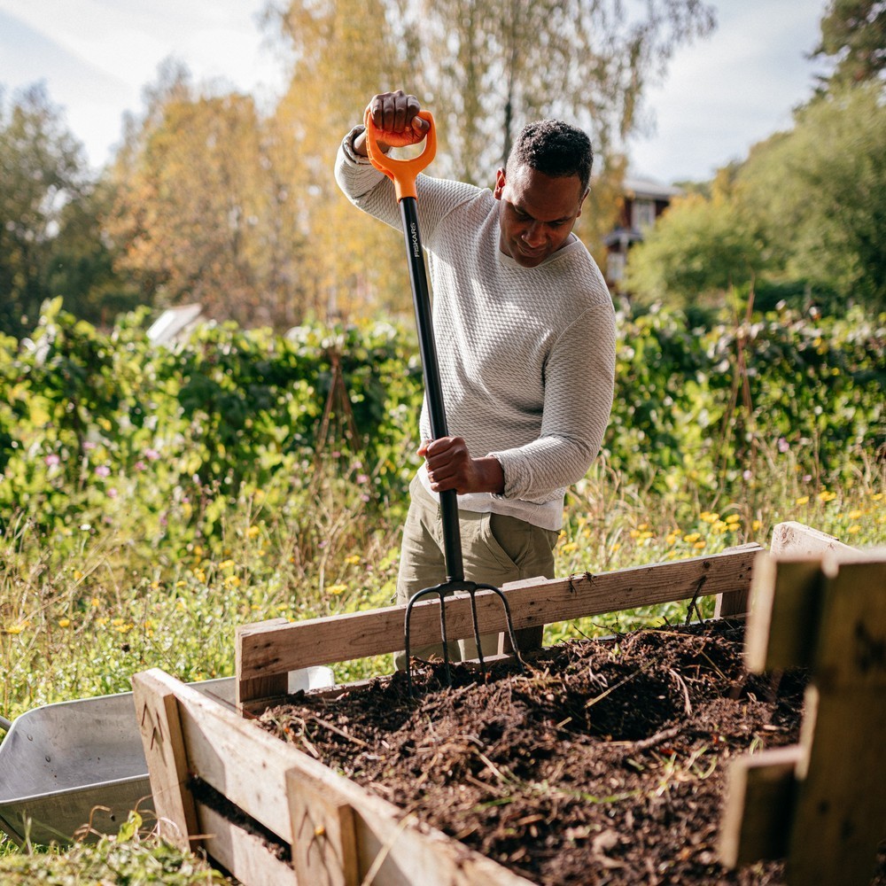 Вилы для компоста Fiskars Solid 1070674