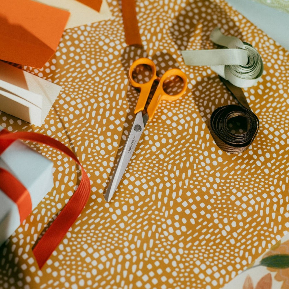 Ножницы универсальные Fiskars 16 см 1075055