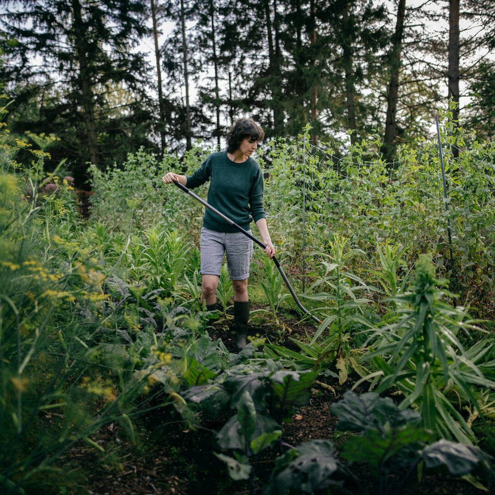 Мотыга Fiskars Ergonomic 1076979