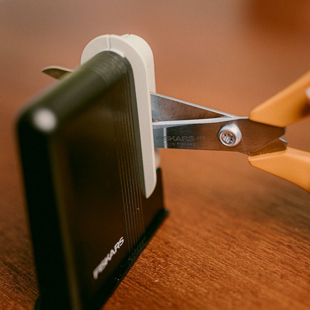 Ножницы универсальные для левши Fiskars 21 см 1075037